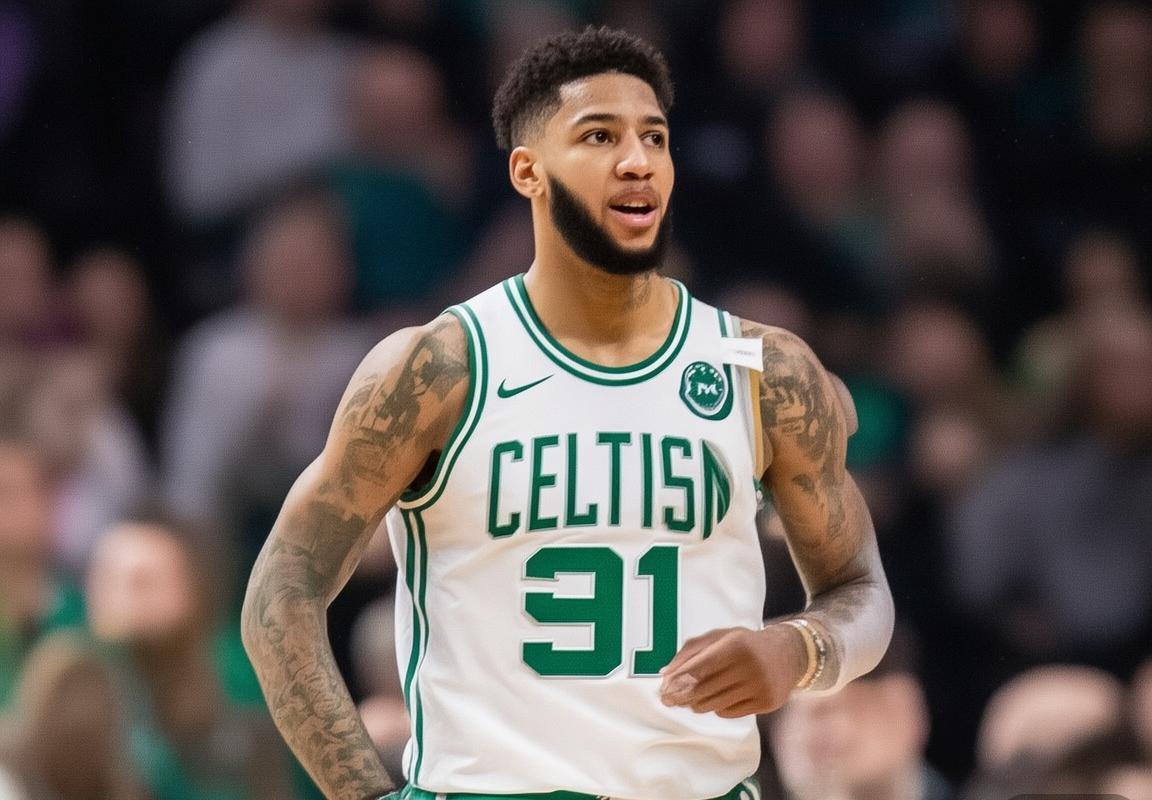 字母哥三方交易震撼曝光：凯尔特人豪赌杰伦·布朗，雄鹿重建筹码落定